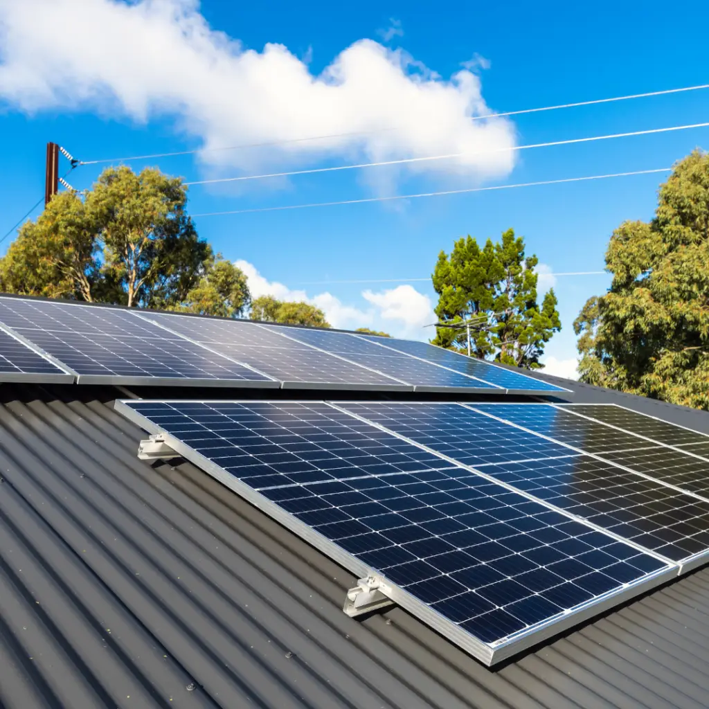 can you add solar panels on metal roofs